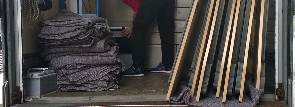 #slidecaption2 Fleet of Large Vans